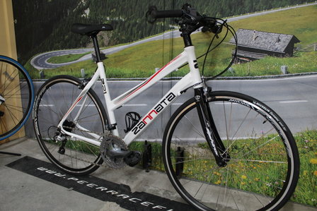 Zannata Z21 Dames Racefiets  Nieuw Shimano Claris  48cm en 53cm
