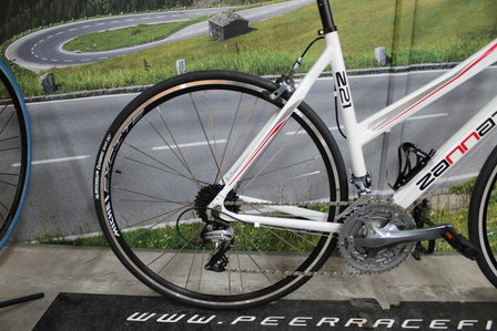 Zannata Z21 Dames Racefiets  Nieuw Shimano Claris  48cm en 53cm