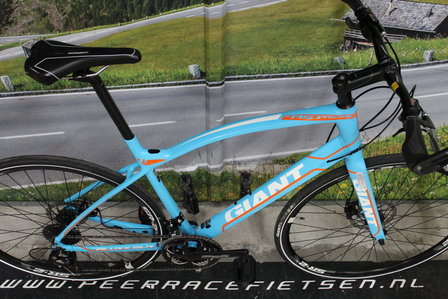 Giant Fastroad racefiets rechtstuur Shimano Sora Maat L Nieuwstaaat