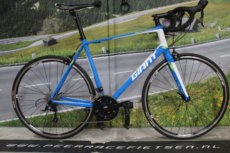 Giant Defy Shimano Sora 56cm ZGAN