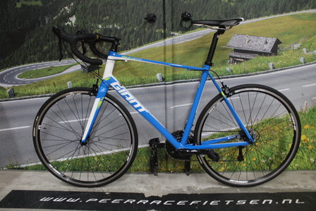 Giant Defy Shimano Sora 56cm ZGAN