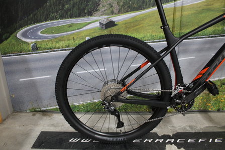 Rock machine Blizz CRB 20-29 Full Carbon Maat L Shimano Deore Nieuw