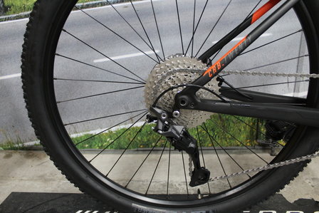 Rock machine Blizz CRB 20-29 Full Carbon Maat L Shimano Deore Nieuw