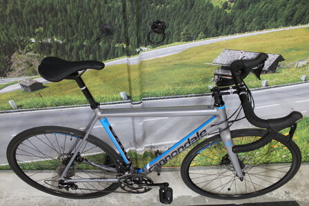 Cannondale Caad  58cm Shimano 105  Nieuwstaat