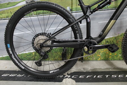 Superior XF Fully  999TR  Full Carbon  Maat S NIEUW