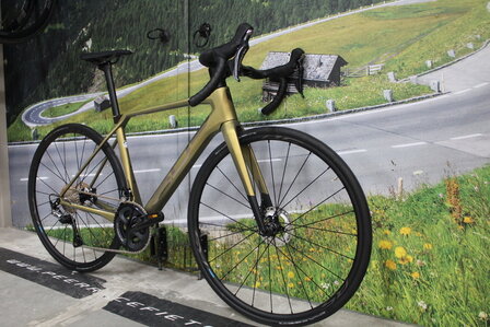Superior X-Road  Team Issue Shimano ULTEGRA  NIEUW