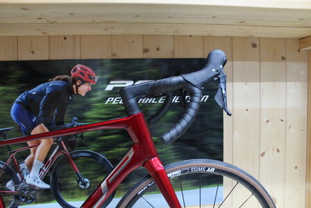 Superior X-Road  team elite Shimano 105 Full carbon Nieuw