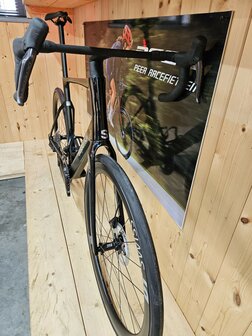 Superior XR 9.7 GF Gloss Rainbow Black Racefiets Gravelfiets Shimano Ultegra DI2 Wielen DT Swiss