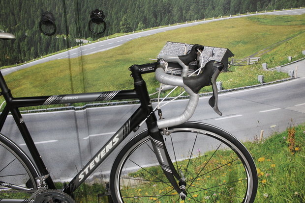 Stevens Stelvio Shimano 105 56cm ZGAN