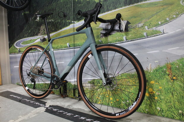 Superior X-Road Team Gravel  Maat L en XL Shimano GRX Carbon Nieuw