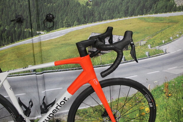 SUPERIOR X-ROAD GF 9.5 Shimano 105 Di2 Full Carbon Race Gravel