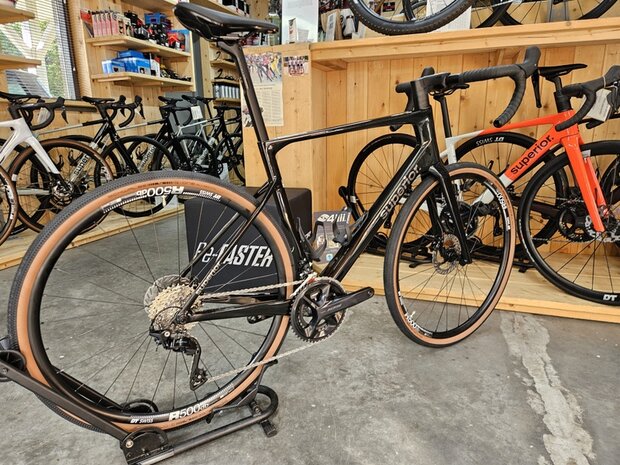 SUPERIOR XR 9.3 GF Gravel/Race Shimano 105 Nieuw