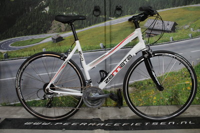 Zannata Z21 Dames Racefiets  Nieuw Shimano Claris  48cm en 53cm