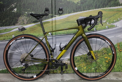 Superior X-ROAD  TEAM COMP GR Shimano GRX full carbon Nieuw