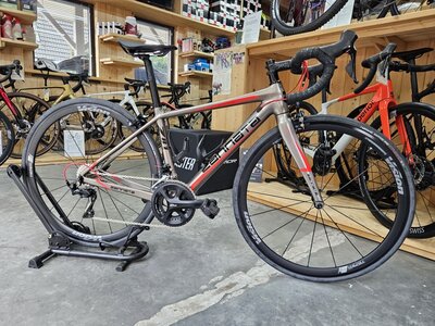 Zannata Z81 Full Carbon Maat XS Shimano 105 Niewstaat